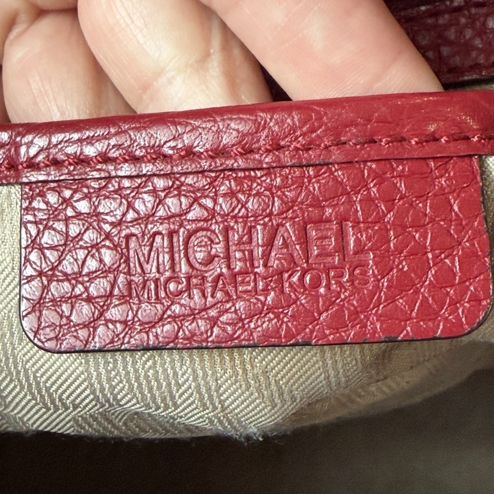 Michael Kors Selby Red Pebbled Leather - Picture 6 of 7